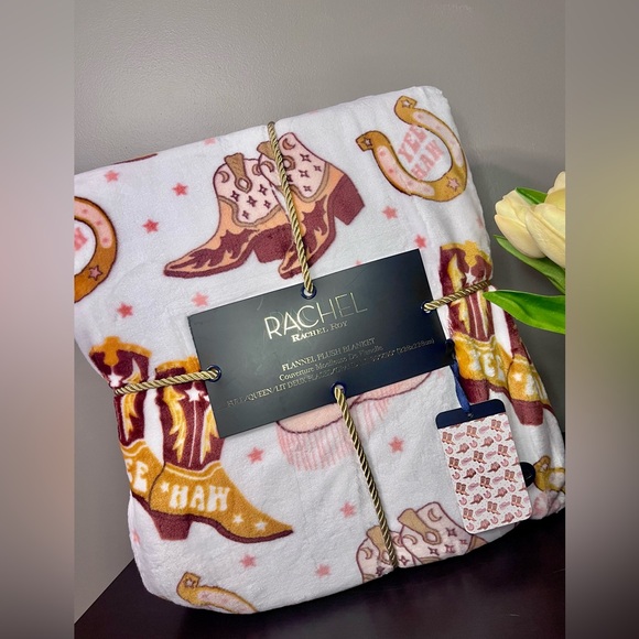 NEW!! Rachel Roy cowgirl boots Queen sized plush blanket - Picture 2 of 7